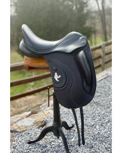 Fairfax World Class Monoflap Dressage 6538-D